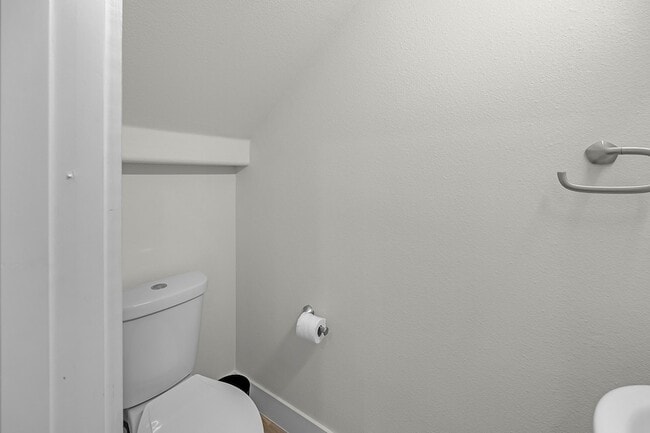Building Photo - 5511 Black Pine Cir