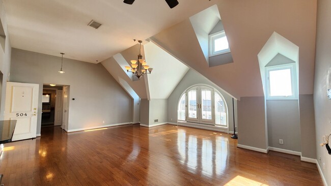 Building Photo - Penthouse Condo at the Torpedo Factory