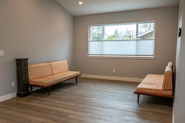 Building Photo - 15817 Izorah Way