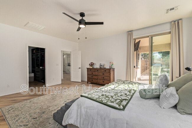 Building Photo - 17809 W Lincoln St