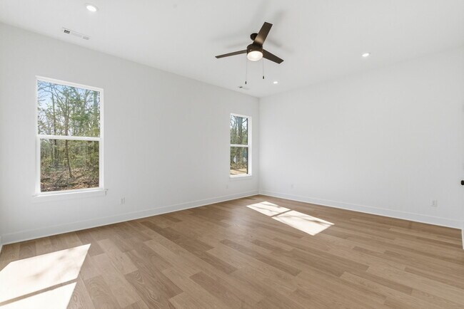 Building Photo - 1834 E Fiji St