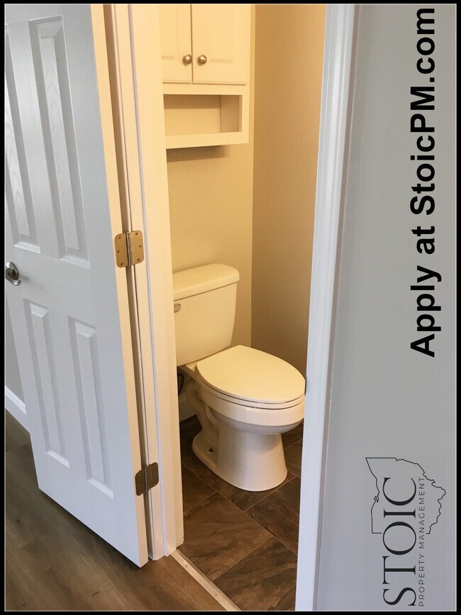 Building Photo - 2810 Raphael Dr