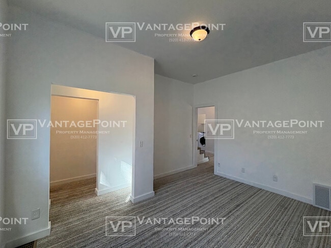 Building Photo - 2106 Thomas St