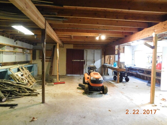 Building Photo - 38306 8th Ave S