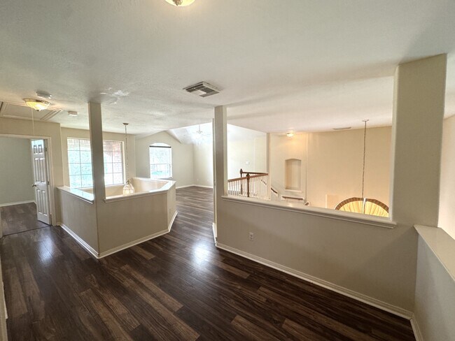 Building Photo - 2601 Easton Springs Ct
