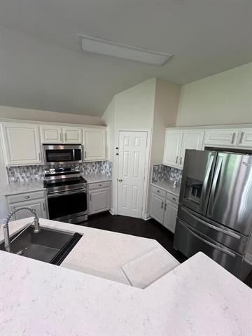 Building Photo - 700 Auburndale Dr