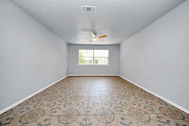 Building Photo - 22407 Millgate Dr