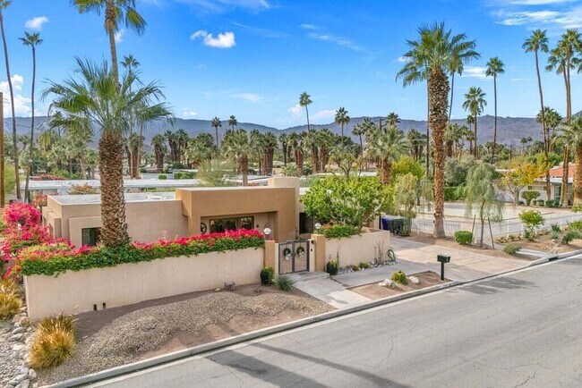 Building Photo - 74681 Peppertree Dr