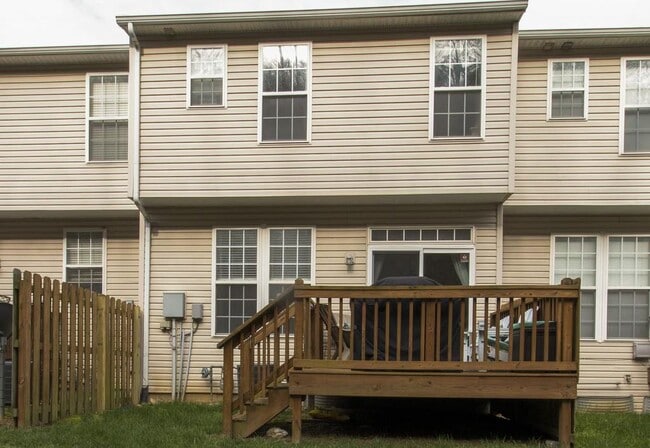 Building Photo - 7277 Charlotte Pike