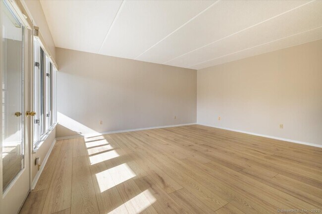 Building Photo - 85 Viscount Dr