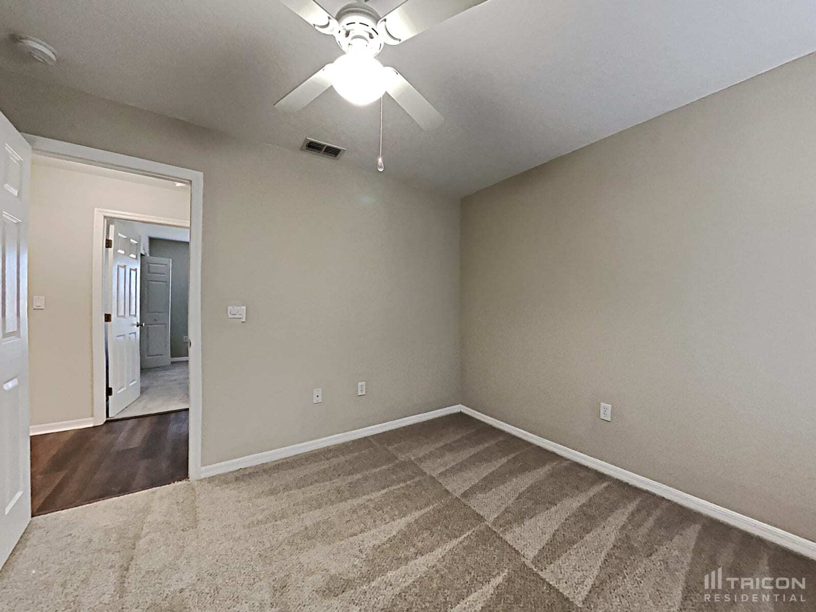 Building Photo - 3233 Ambassador Ave