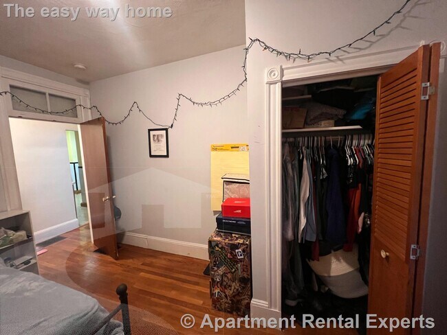 Building Photo - 235 A Highland Ave