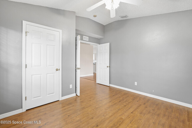 Building Photo - 1391 Olde Bailey Ln