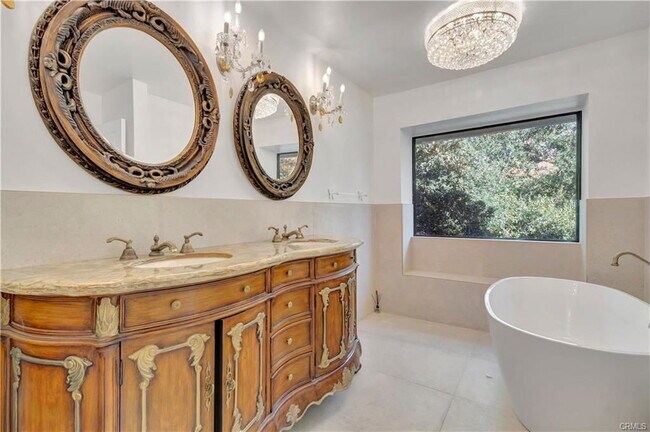 Building Photo - 119 Bell Cyn Rd