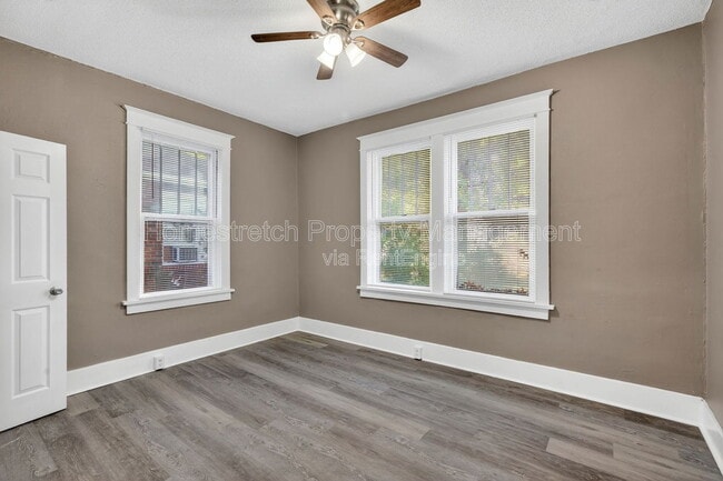 Building Photo - 2330 Hord Ave