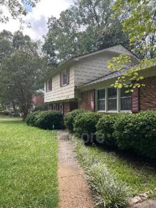 Building Photo - 814 Pamlico Dr