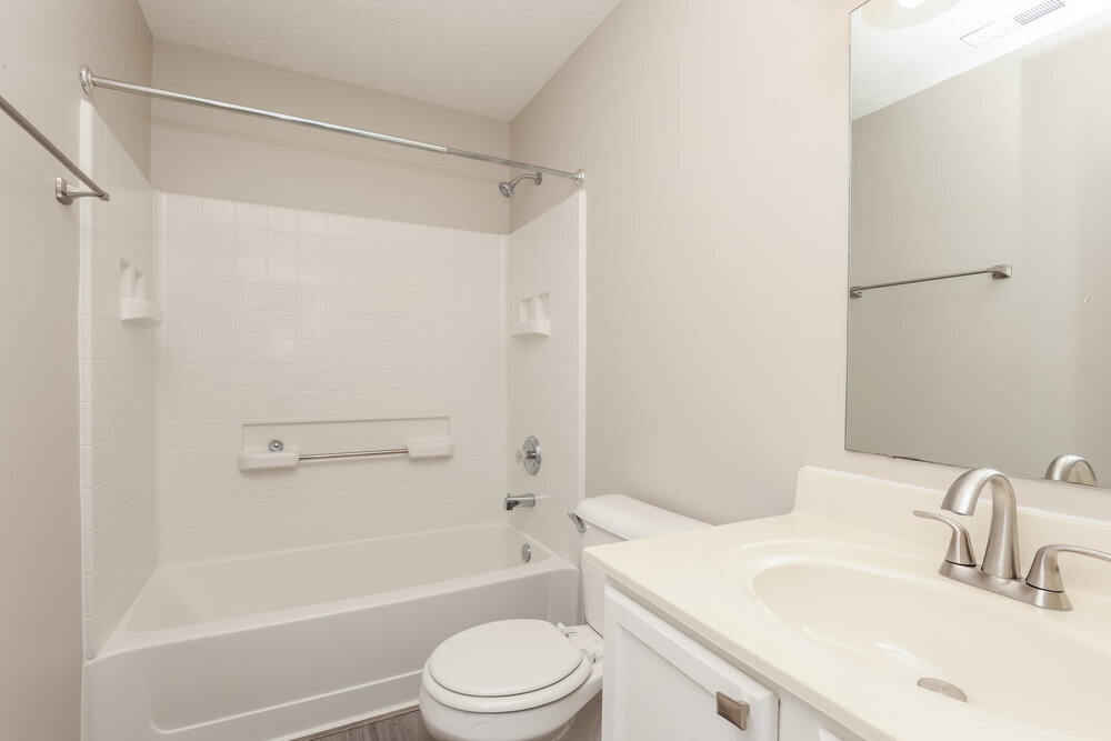 Building Photo - 2867 Park Knoll Dr