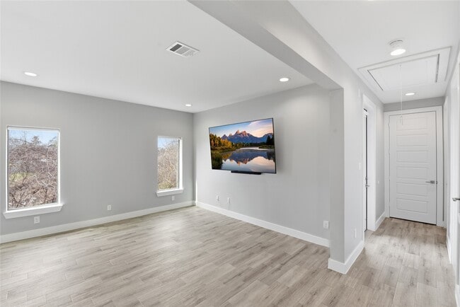 Building Photo - 1709 Cedrocanna Ln