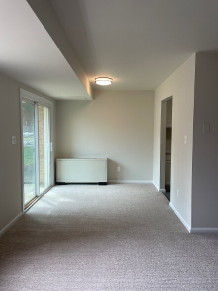 Building Photo - 4020 Washington Blvd