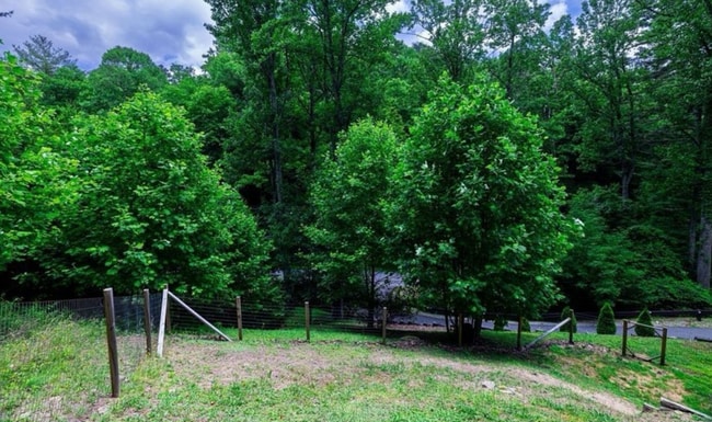 Building Photo - 189 Poplar Hill Dr
