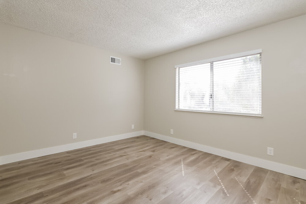 Building Photo - 1555 Calabria Dr