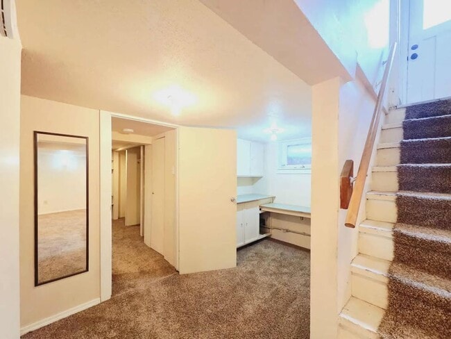 Building Photo - Charming 3 Bedroom, 2 Bath House For Rent!!