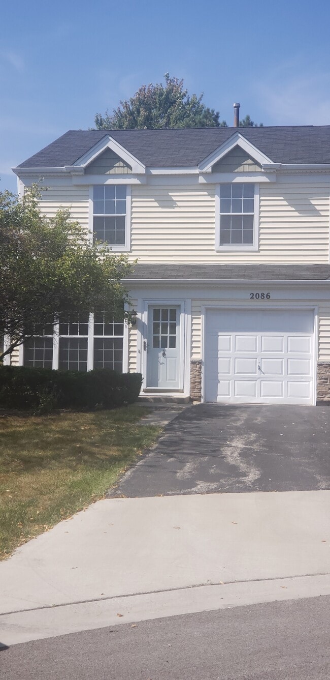 Primary Photo - 2086 Muirfield Cir