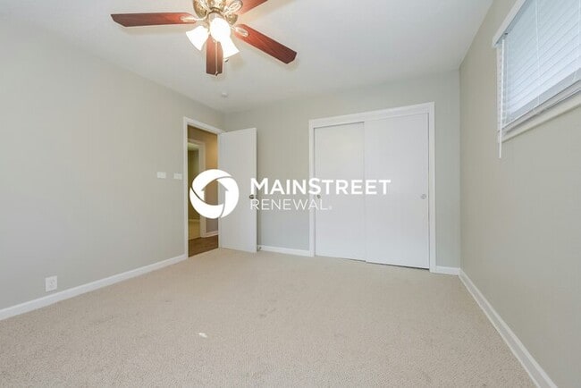 Building Photo - 3 Bedroom Pet-Friendly Home in Kansas City...