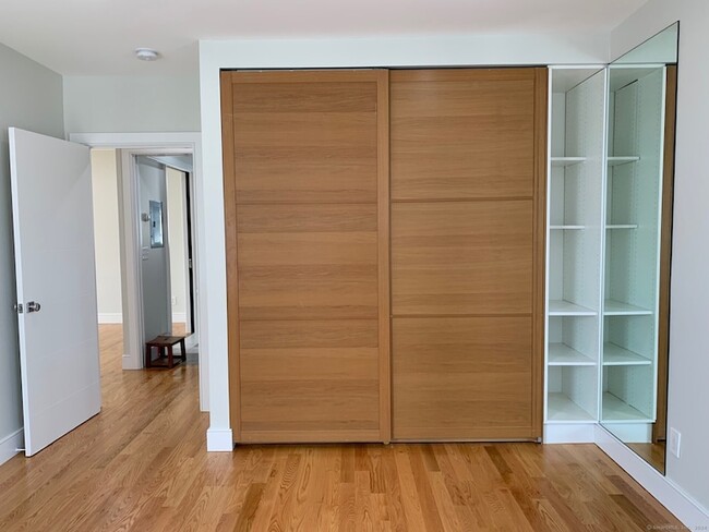 Building Photo - 35 Seaview Ave