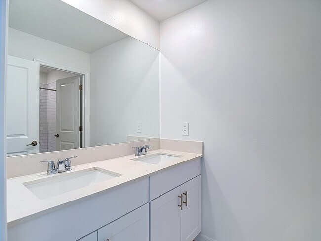 Building Photo - 10171 Boger Rnch Ct