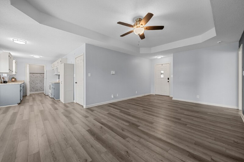 Building Photo - 2413 Egret Dr