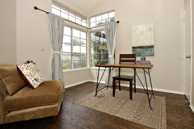 Building Photo - Gorgeous 3 Bedroom Home in Encinitas!
