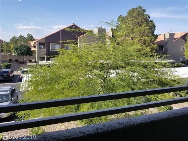 Building Photo - 5026 S Rainbow Blvd
