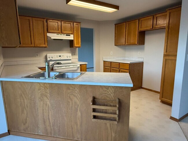 Building Photo - 5307 SW Brugger St