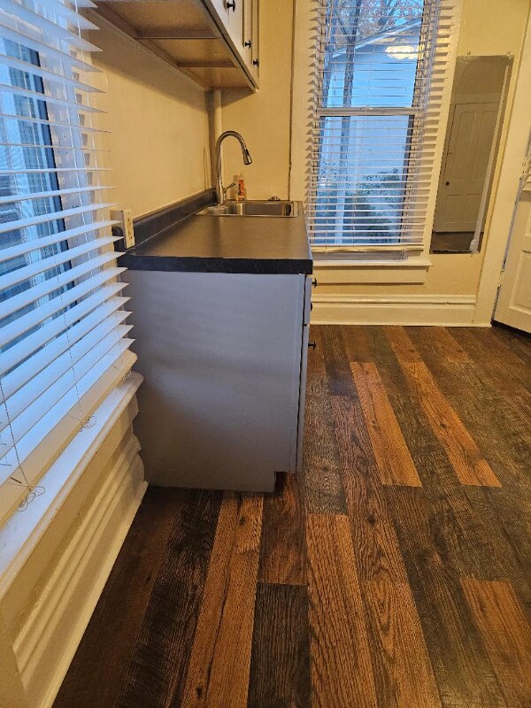 Building Photo - 120 W 5th Ave