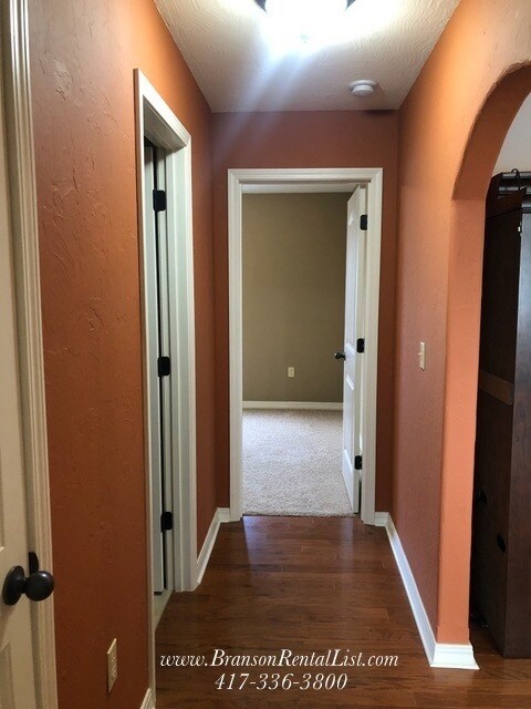 Building Photo - Super cute property - Virtual Showings Com...