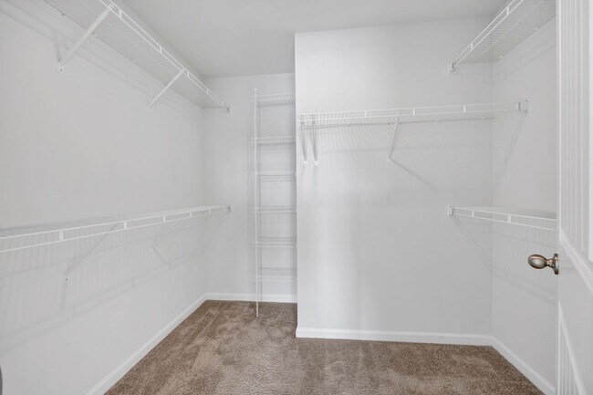 Building Photo - EXCELLENT LOCATION IN LEXINGTON'S DAWSON'S PARK