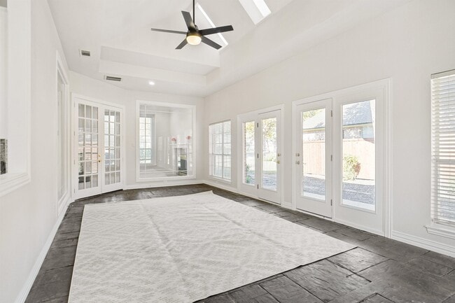 Building Photo - 1917 Cresson Dr