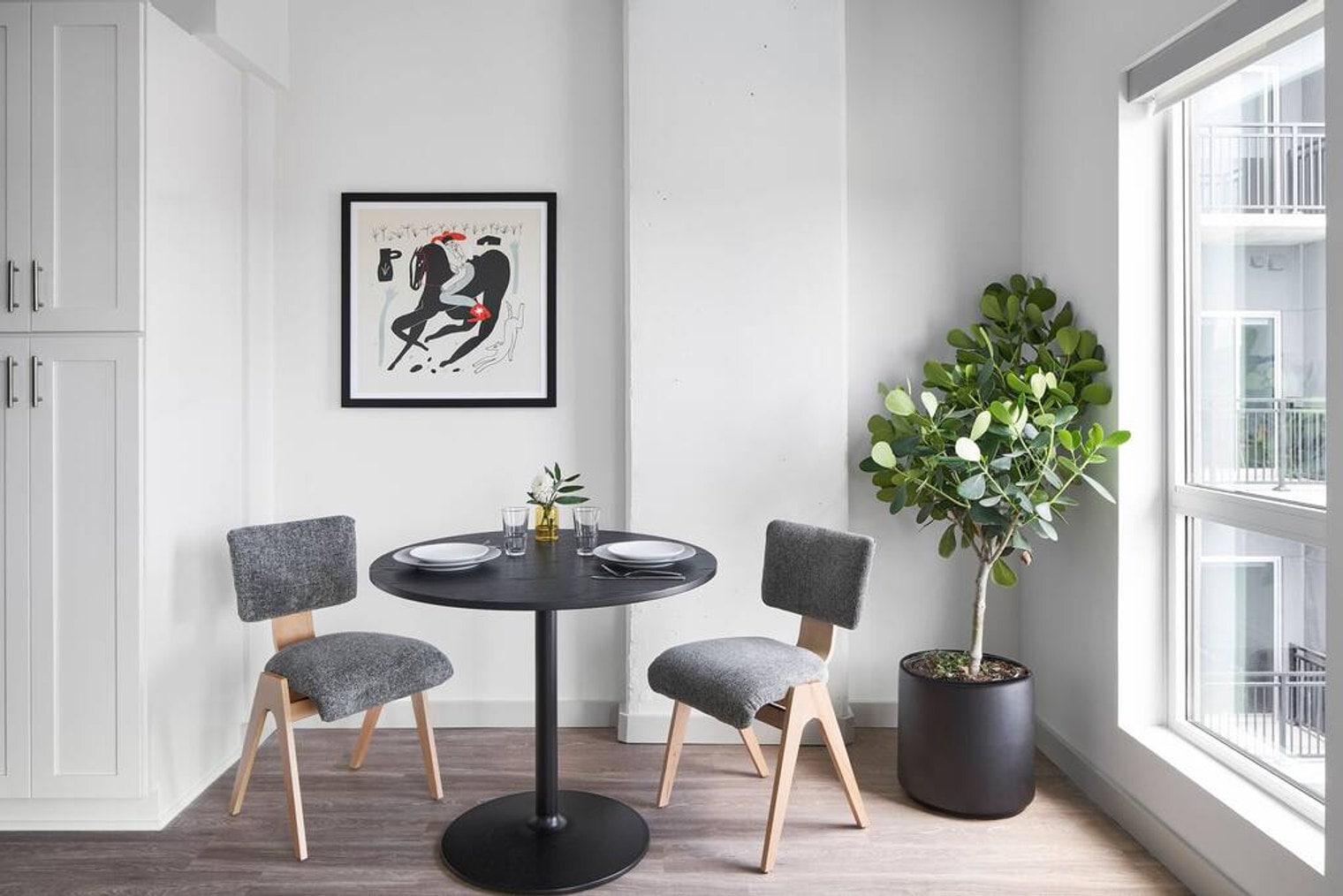 Building Photo - 516 Lea Ave