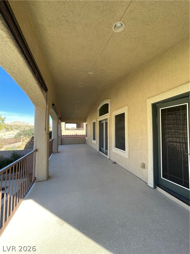 Building Photo - 4049 Bennett Mountain St