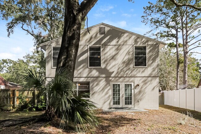 Building Photo - 16314 Caliente Pl