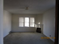 Building Photo - 20 Park Dr N