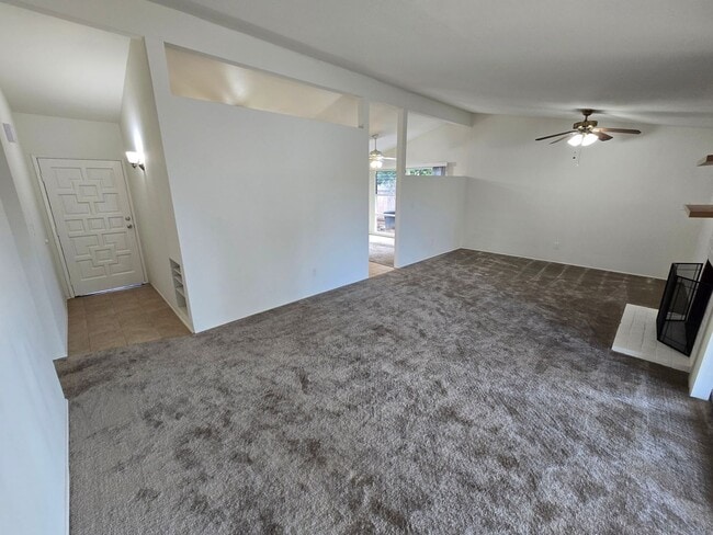 Building Photo - Charming Clairemont Home | 1641 sq ft | 2 ...
