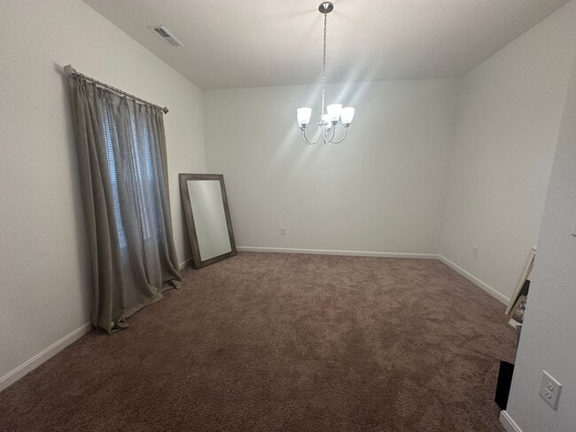 Building Photo - Available NOW - 5 bedroom, 3 full bathroom house - $3,300/month