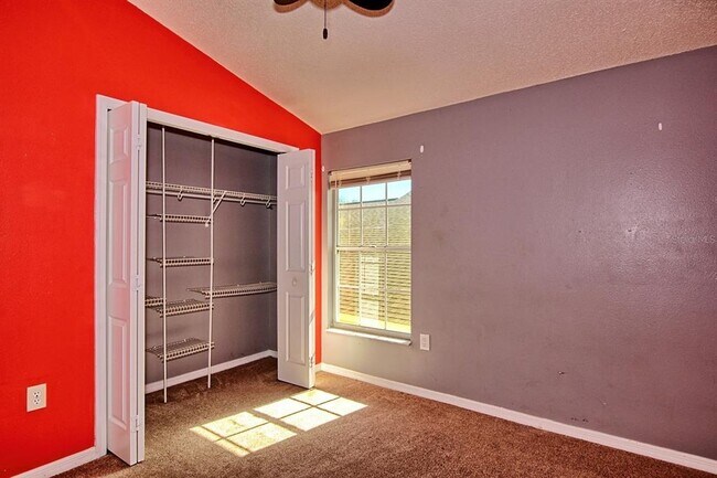 Building Photo - 4335 Creekside Blvd