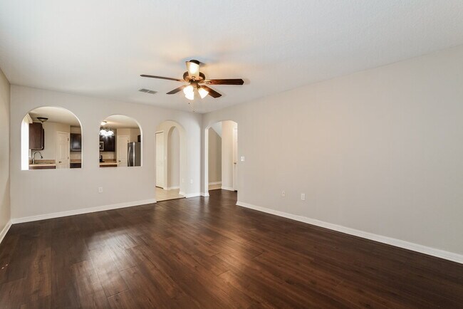 Building Photo - 2209 Nicollett Way