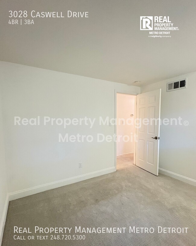 Building Photo - 3028 Caswell Dr