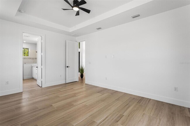 Building Photo - 2702 Old Burnt Store Rd N