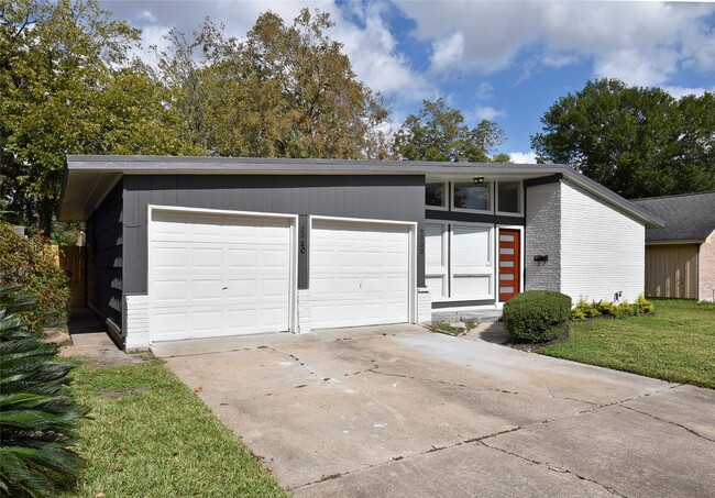 Building Photo - 6330 Mobud Dr
