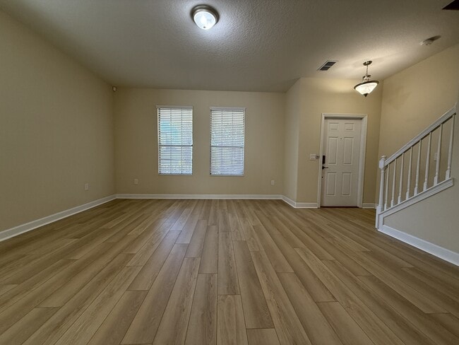 Building Photo - 7505 Fairgrove Ave